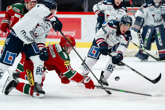 Linköpings Erik Norén och Modos Oscar Pettersson