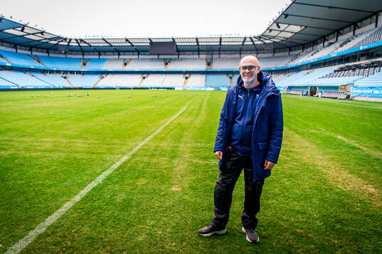 Magnus Olsson, ansvarig för fotbollsplanen