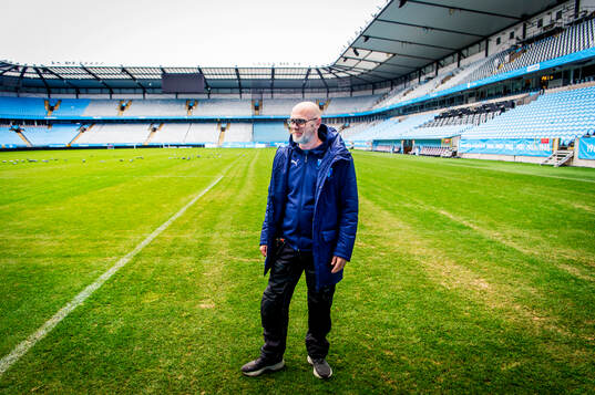 Magnus Olsson, ansvarig för fotbollsplanen