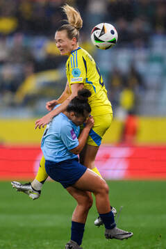 Magdalena Eriksson of Sweden and Caroline Jorge of