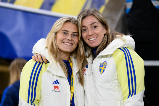 Amanda Nildén and Linda Sembrant of Sweden