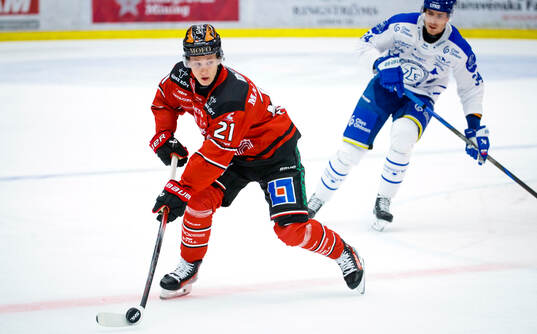 Örebros Patrik Puistola och Leksands Peter Cehlarik