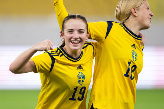 Ebba Hedman of Sweden celebrates
