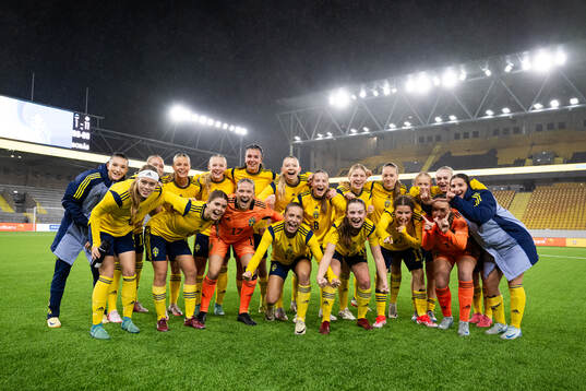 Players of Sweden celebrate