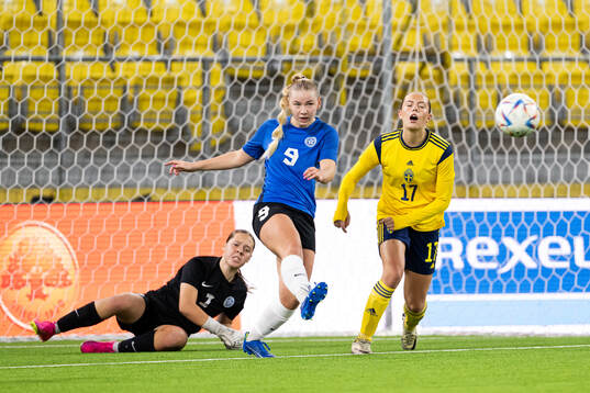 goalkeeper Irina Kozljajeva and Mia Martina Kaalma of