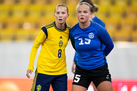 Fanny Peterson of Sweden and Mirell Luik of Estonia