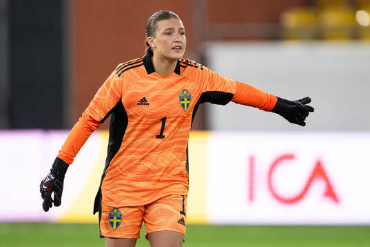 Goalkeeper Fanny Jurander of Sweden