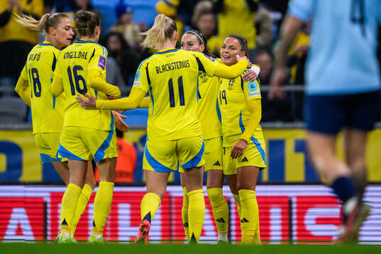 Fridolina Rolfö, Filippa Angeldahl, Stina Blackstenius,