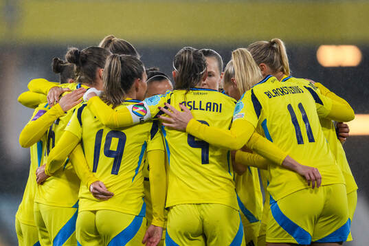Filippa Angeldahl of Sweden celebrate with teammates