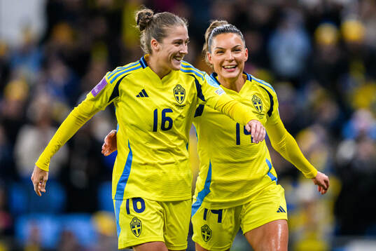 Filippa Angeldahl and Johanna Rytting Kaneryd of Sweden