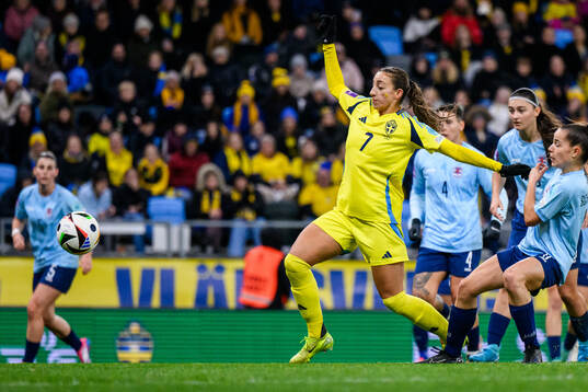 Rusul Rosa Kafaji of Sweden