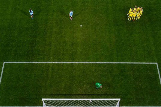 Stina Blackstenius of Sweden celebrates with team mates
