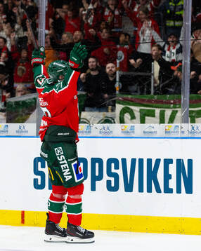 Frölundas Isac Born jublar