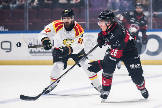 Brynäs Jack Kopacka och Malmö Redhawks Matias Lassen