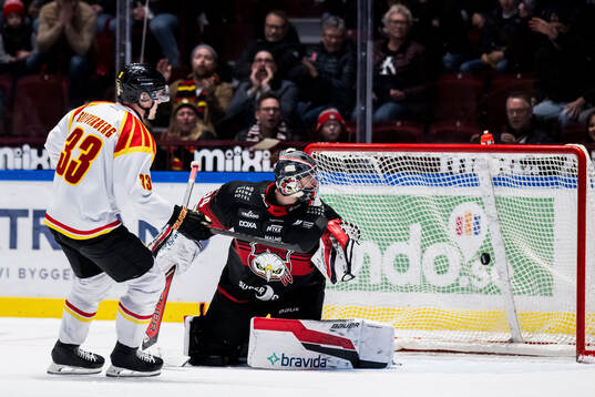 Brynäs Jakob Silfverberg och Malmö Redhawks målvakt
