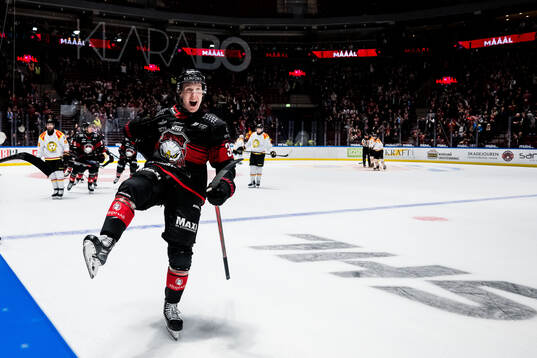 Malmö Redhawks Lassi Thomson jublar