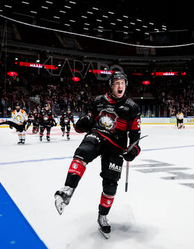 Malmö Redhawks Lassi Thomson jublar