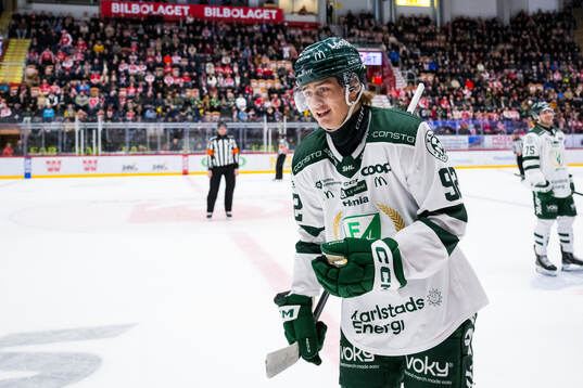 Färjestads Lucas Forsell jublar