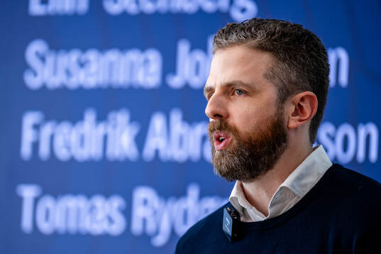 Head coach Ulf Lundberg of Sweden