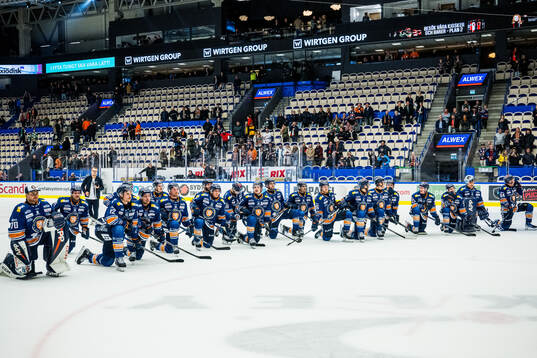 Växjö spelare jublar