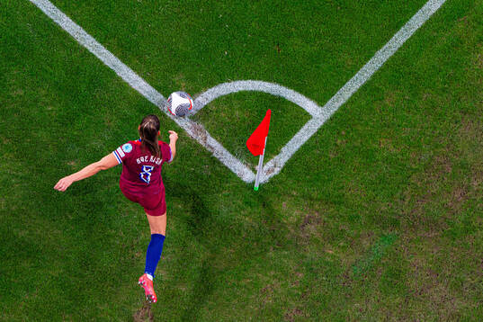 Vilde Bøe Risa of Norway takes a corner kick