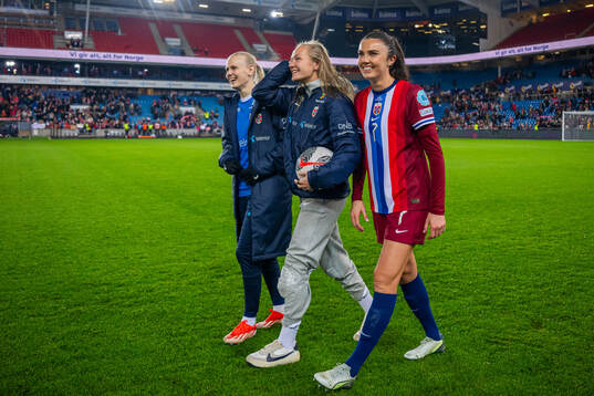 Karina Sævik, Frida Maanum and Ingrid Syrstad Engen of