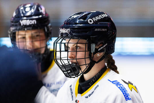 HV71s Evelina Arvidsson på uppvärmningen