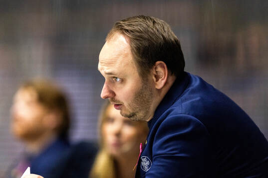 HV71s assisterande tränare Alexander Hanning