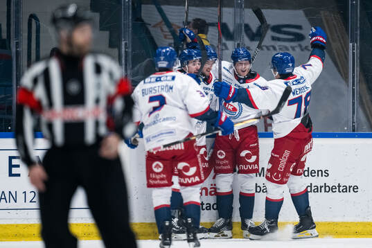 IK Oskarshamns Rasmus Bengtsson jublar