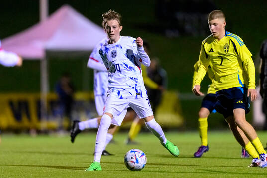 Jonas Jacobsen of Norway and Niko Grgic Sallanto of Sweden