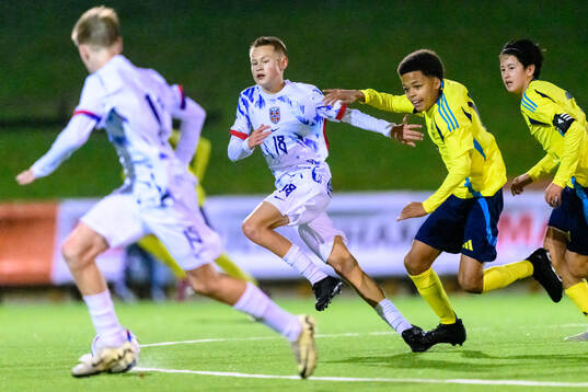 Daniel Valan of Norway and Jayden Guei Johansson of Sweden