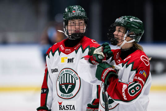 Frölundas Sanni Rantala och Elisa Holopainen