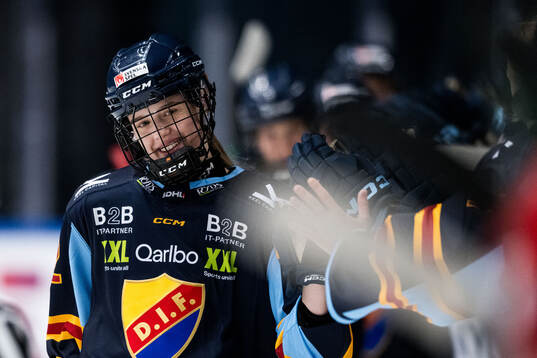 Djurgårdens Wilma Wäng-Germundsson jublar