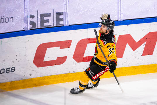 Luleås Brendan Shinnimin jublar