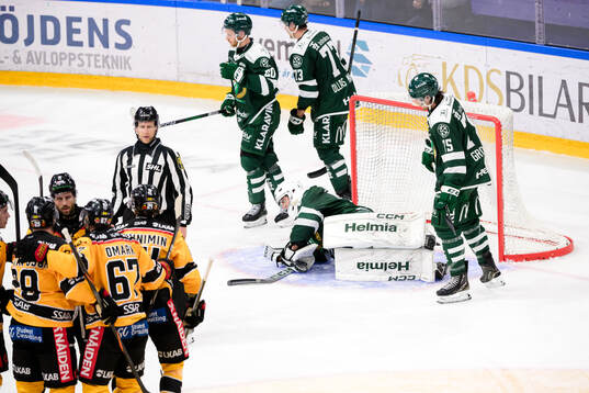 Färjestads målvakt Damian Clara deppar
