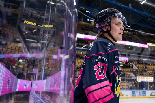 HV71s Oscar Davidsson