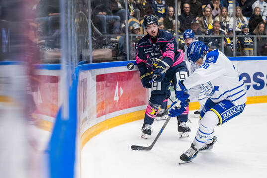 HV71s Oscar Engsund