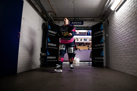HV71s Isac Brännström