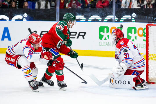 Frölundas Erik Thorell och Timrås Tim Juel