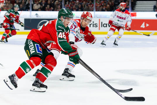 Frölundas Dominik Egli och Timrås Anton Wedin