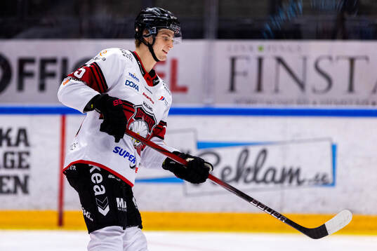 Malmö Redhawks Freddie Larsson på uppvärmningen