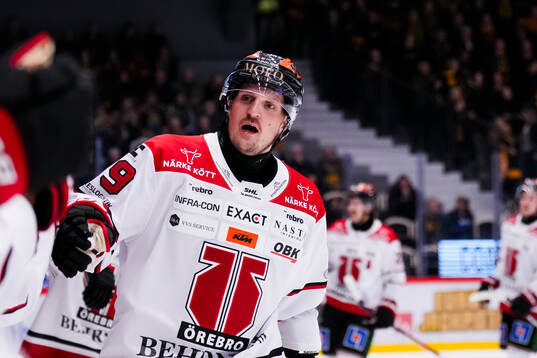 Örebros Patrik Karlkvist jublar