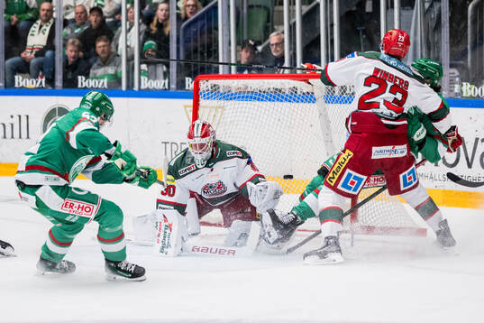 Rögles Felix Nilsson och Dennis Everberg och Modos Tobias