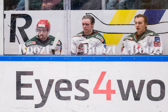 Modos Riley Woods, Mikkel Aagaard och Lukas Jasek