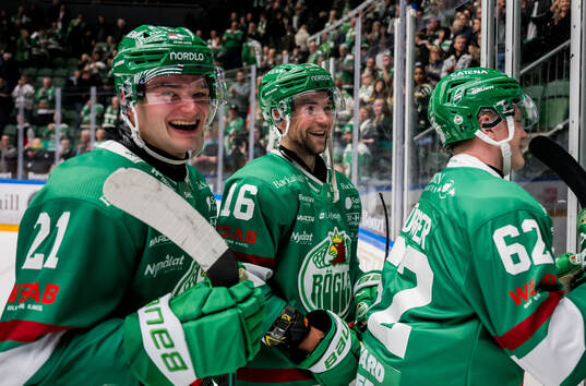 Rögles Henry Bowlby och Lukas Ekeståhl-Jonsson jublar