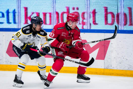 Södertäljes Miikka Pitkänen och Moras Oskar Asplund