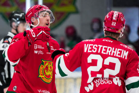 Moras Petter Vesterheim jublar eter 3-0