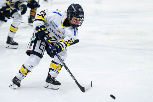 HV71s Kennedy Bobyck