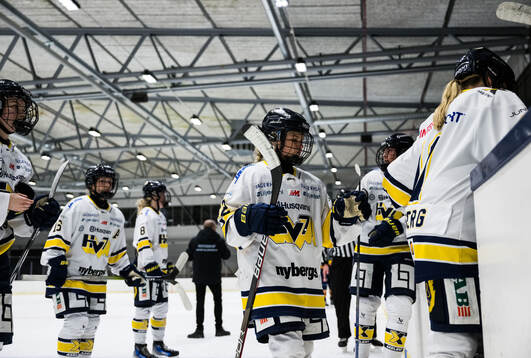 HV71s Kennedy Bobyck deppar