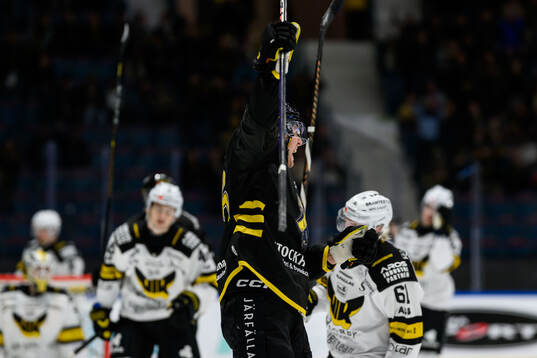 AIKs Alfred Barklund jublar